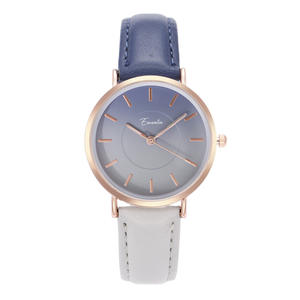 Reloj de pulsera para mujer, nuevo, con diseño de bosque de ensueño, esfera pequeña y bonito diseño degradado - Product Image 1