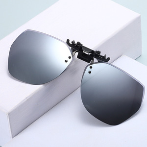 Occhiali da Sole Clip-On Ultra-Leggeri di Lusso alla Moda per Uomo, Occhiali da Guida Giorno e Notte con Montatura in Plastica PC - Product Image 2