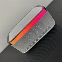 Speaker Nirkabel 3-in-1 dengan Lampu LED RGB, Tahan Air IPX9, Jam Digital, Kontrol Suara, Kontrol Aplikasi, dan Baterai
