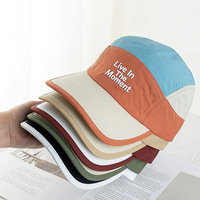 Gorro de 7 Paneles de Poliéster Impermeable de Secado Rápido con Logotipo Bordado Personalizado OEM de Alta Calidad, Gorra de Correr Personalizada para Hombre