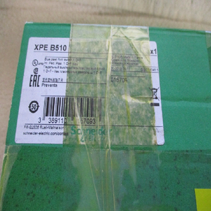 Nouveau et original, interrupteur au pied en plastique bleu NIB XPEB510 XPE B510 - Product Image 1