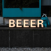 Letras Luminosas 3D con Acabado de Madera Personalizadas, Letreros con Iluminación Frontal LED, Letreros para Exteriores, Letreros para Fachadas de Tiendas