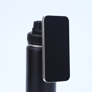 Bouteille d'eau isotherme en acier inoxydable à double paroi avec poignée magnétique, 18, 25, 32, 40 oz, pour le sport et le bureau - Product Image 4
