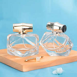 Fancy Unique forma cuadrada 30ml 50ml 80ml botella de Spray de vidrio de Perfume transparente con cubierta de crimpado - Product Image 4