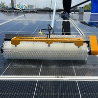 Brosse de nettoyage de panneaux solaires portative, nettoyeur photovoltaïque électrique en gros avec perche télescopique pour usage commercial et résidentiel