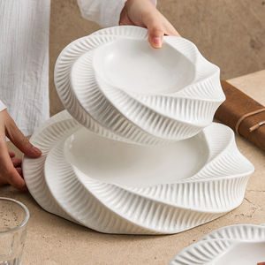 <span class=keywords><strong>Assiette</strong></span> à double couche avec motif floral, <span class=keywords><strong>assiette</strong></span> artistique créative pour hôtel, restaurant, dessert, plateau <span class=keywords><strong>de</strong></span> <span class=keywords><strong>présentation</strong></span> <span class=keywords><strong>de</strong></span> nourriture moderne - Product Image 2