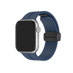 Pulsera más nueva, Correa con hebilla plegable magnética, correas de reloj de silicona para <span class=keywords><strong>Apple</strong></span> <span class=keywords><strong>Watch</strong></span> Series 9 8 7 Ultra 2 49mm 45mm 40mm - Product Image 4