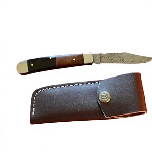 Couteaux Rajput, couteau pliant en acier Damas de qualité industrielle avec manche en bois, garantie de 3 ans pour les détaillants - Product Image 1