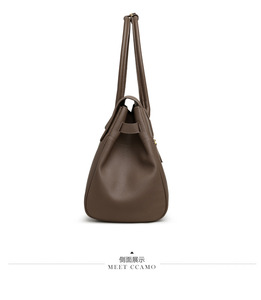 Sacs à bandoulière pour femmes, sacs à main et sacs fourre-tout tendance en cuir véritable pour femmes, conçus par des créateurs de mode - Product Image 4