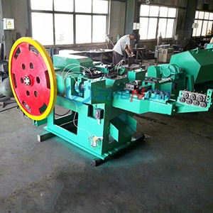 Les fabricants vendent des machines à fabriquer des clous pour des systèmes d'alimentation à haute vitesse afin de produire automatiquement des clous - Product Image 3