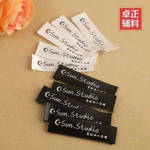 Etiquetas de Tela de Poliéster Personalizadas Zhuo Zheng, Etiquetas Rectangulares con Impresión Digital para Ropa, Textiles para el Hogar, Etiquetas para el Cuello - Product Image 1