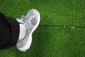 Tapis de <span class=keywords><strong>pelouse</strong></span> <span class=keywords><strong>synthétique</strong></span> en luisante vert, tapis de sport, gazon, rouleau, <span class=keywords><strong>pour</strong></span> <span class=keywords><strong>piscine</strong></span>/golf, extérieur - Product Image 5