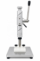 Machine de capsulage manuelle fiable pour flacons de parfum, outil de sertissage pour pompes pulvérisatrices de parfum, ateliers d'emballage cosmétique et usines