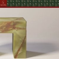 Table d'appoint moderne en onyx vert GOLDKING avec base carrée pour villa, appartement, salon ou projet