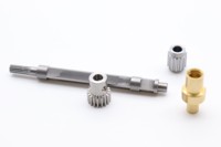 Componentes Profesionales de Acero Inoxidable y Latón Mecanizados por CNC - Servicios de Electroerosión por Hilo y Brochado con Tolerancia de 0.01-0.05mm y Tratamiento de Superficies