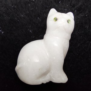 Belles poupées d'animaux sculptées de style volkswagen, grande qualité, chat, Calcite blanche, point rouge, Calcite verte, image de pierres précieuses jaspe, artisanat - Product Image 2