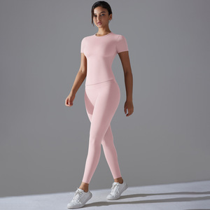 Conjuntos Deportivos de 2 Piezas para Mujer para Gimnasio y <span class=keywords><strong>Yoga</strong></span> con Camiseta sin Mangas y Shorts Atléticos para Verano - Product Image 3