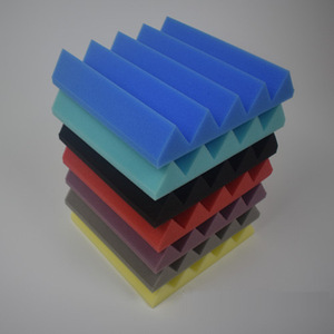Isolamento Acustico Ignifugo con Scanalature Triangolari per Diffusione e Riduzione del Rumore nel Soffitto - Product Image 2