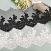Personnalisez divers coloris de dentelle à fond fileté avec des motifs brodés en corde pour robe ou jupe à bords décoratifs