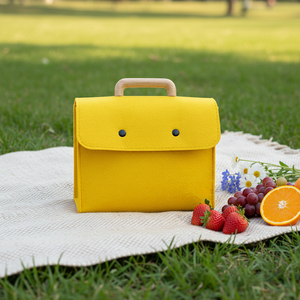 <span class=keywords><strong>Borsa</strong></span> Tote <span class=keywords><strong>in</strong></span> <span class=keywords><strong>Feltro</strong></span> Ecologica Personalizzata all'Ingrosso con Manico <span class=keywords><strong>in</strong></span> Legno Antiscivolo, Leggera e Portatile per il Pendolarismo Quotidiano - Product Image 1