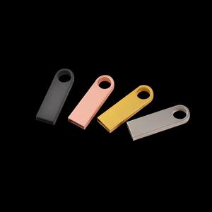 Barato Logo Flash USB Drive 32GB Diseño de llavero/Favores de boda a granel USB 2,0 Pendrives para eventos de estudiantes - Product Image 4