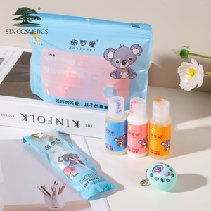Set de 6 Piezas de Cuidado Infantil para Viaje: Mini Cepillo de Dientes 5G de 35ml, Set de Baño para Bebé y Juguete de Huevos Sorpresa - Product Image 3
