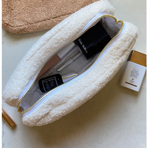 New cross-border teddy bear <b>plush</b> cosmetic bag, travel-friendly, portable, <b>large</b>-capacity toiletry bag, skincare product - Product Image 4