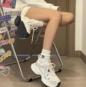 <span class=keywords><strong>Scarpe</strong></span> bianche da <span class=keywords><strong>basket</strong></span> con stile sportivo da ragazza per studenti universitari all'aperto - Product Image 3