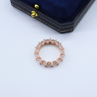Madonna Damen Roségold Pavé-Fassung Volle Ewigkeits-Diamant-Verlobungsring Birnenförmiger Tropfenförmiger Hochzeitsgeschenk