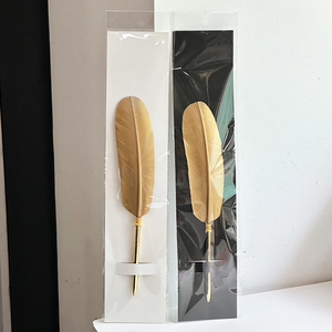 Bolígrafo de plumas chapado en oro de lujo Idea de regalo - Product Image 3