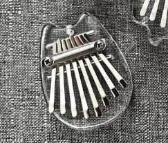 Mini <span class=keywords><strong>piano</strong></span> à pouce 8 <span class=keywords><strong>notes</strong></span> instrument portable kalimba facile à <span class=keywords><strong>apprendre</strong></span> - Product Image 2