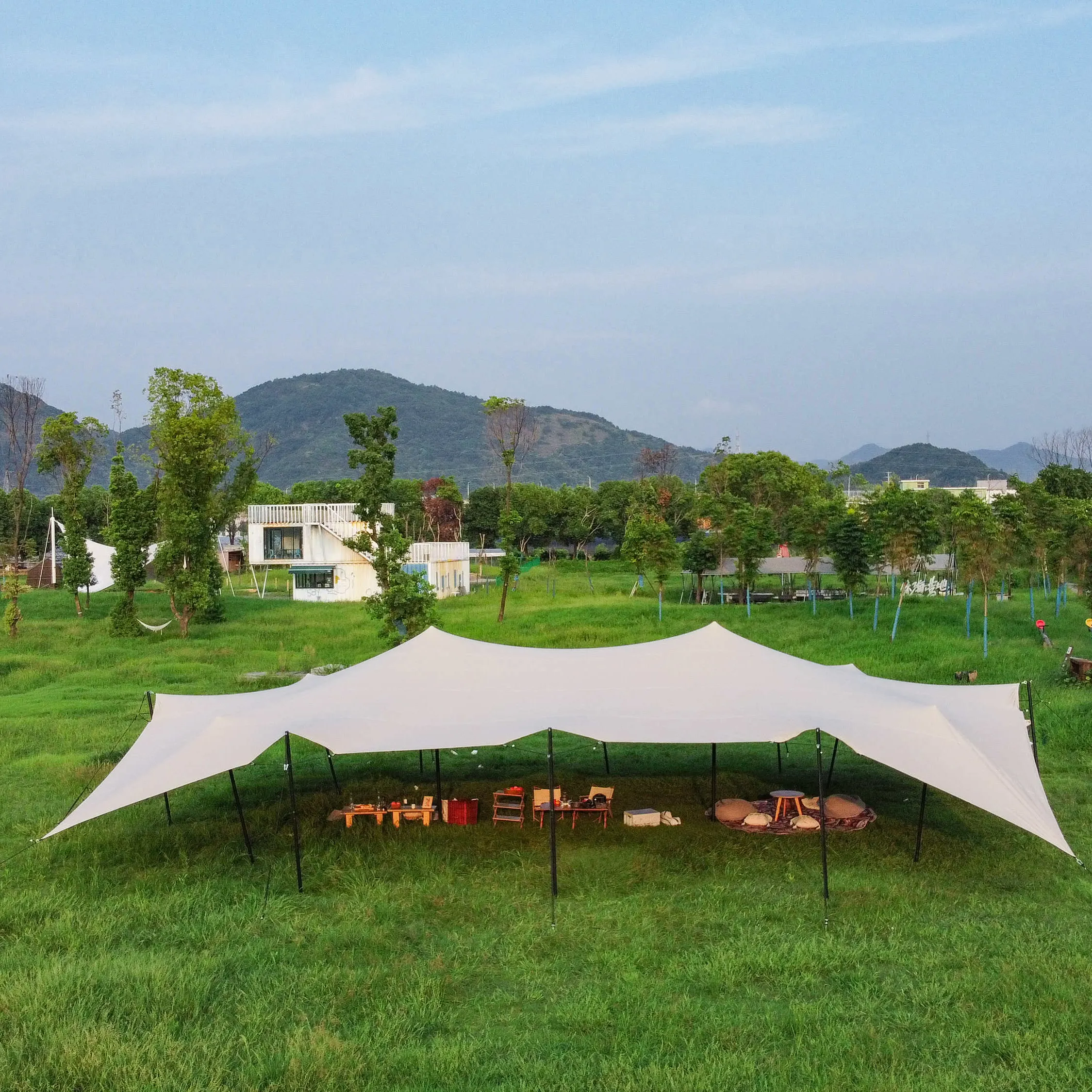 Tende elastiche impermeabili in pvc da campeggio all'aperto di lusso per impieghi gravosi 10x15m per matrimoni di eventi