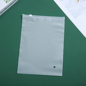 Sac zip-lock PET biodégradable imprimé de logo personnalisé avec fermeture à glissière en poly givré mat pour l'emballage de vêtements/chaussures - Product Image 5