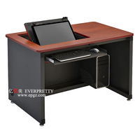 Mobilier de salle de classe scolaire Table d'ordinateur à 2 places au design à la mode avec dessus à écran pliant et rangement pour câbles