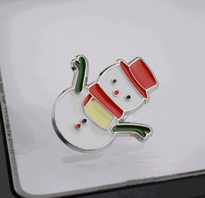 Ensemble de broches de Noël, épingles de revers, bijoux émaillés personnalisés (arbre de Noël, bonhomme de neige, flocon de neige, Père Noël, cloche) pour décoration et cadeau - Product Image 6