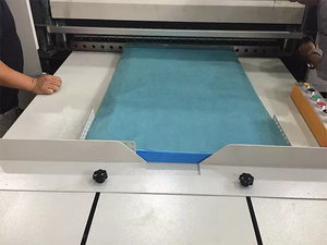 HQJ-800-1100-1400 ロールからシートへの切断機、テーブルスタッカー付き、世界中でサポート、カスタムサービスも承ります - Product Image 4