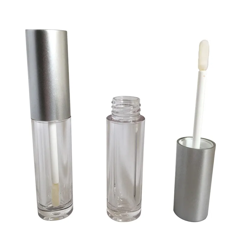 4ml Elegantes Kunststoff-Lipgloss-Behälter rohr mit silberner Kappe matt
