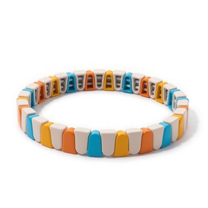 Nouveau Bracelet Élastique Perlé en Forme Géométrique Plaqué Or avec Émail, Modèle 2026, pour Femme, Usage Quotidien - Product Image 5