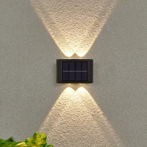 Solar-Außenhof-Lampe Haus Wandlampe Dekoration Layout Wandspülung neuer Typ auf und ab leuchtende Atmosphäre Wandlampe