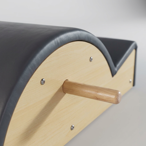Lit de massage professionnel de luxe en bois d'érable canadien pour la correction de la colonne vertébrale, type Pilates Spine Corrector Arc Barrel, pour studio de yoga - Product Image 6