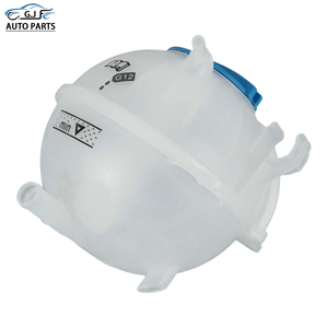 Réservoir d'expansion de liquide de refroidissement 1K0121407A pour VW Jetta MK5 Golf GTI MK6 <span class=keywords><strong>Tiguan</strong></span> Passat CC Beetle Eos Audi A3 Q3 TT 1K0121407F - Product Image 2