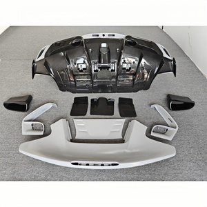 Kit carrosserie complet en carbone sec style Pista pour <span class=keywords><strong>Ferrari</strong></span> 488 GTB, comprenant pare-chocs avant, pare-chocs arrière, jupes latérales et capot moteur en carbone semi-complet. - Product Image 2