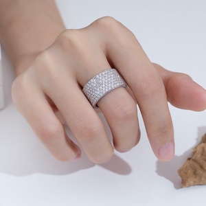 Bague Hip Hop Personnalisée MSR-1973, Bijoux en Or 18 carats, Bague Éternité Entière avec Diamants de Laboratoire - Product Image 4