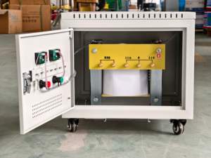 110V から <span class=keywords><strong>220V</strong></span> への 昇圧 コンバーター 単相 変圧器 - Product Image 3