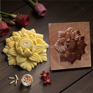 Molde de madera de haya con forma de pato, loto, guirnalda, erizo, zanahoria y rodaja de limón para galletas y bizcochos - Product Image 2