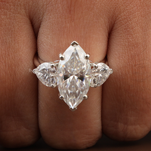 Bague de fiançailles élégante en diamant de laboratoire pour femme en argent, or 10 carats, or 14 carats, or 18 carats, 3,2 carats, bijoux de mariée de luxe - Product Image 4