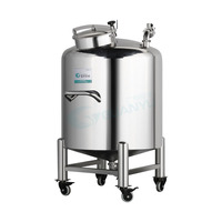 Réservoir en acier inoxydable Guanyu Capacité de 500 litres 1000 galvanisée Nouveau stockage de mélange d'eau d'immersion en carbone pour la vente de fermentation de bière