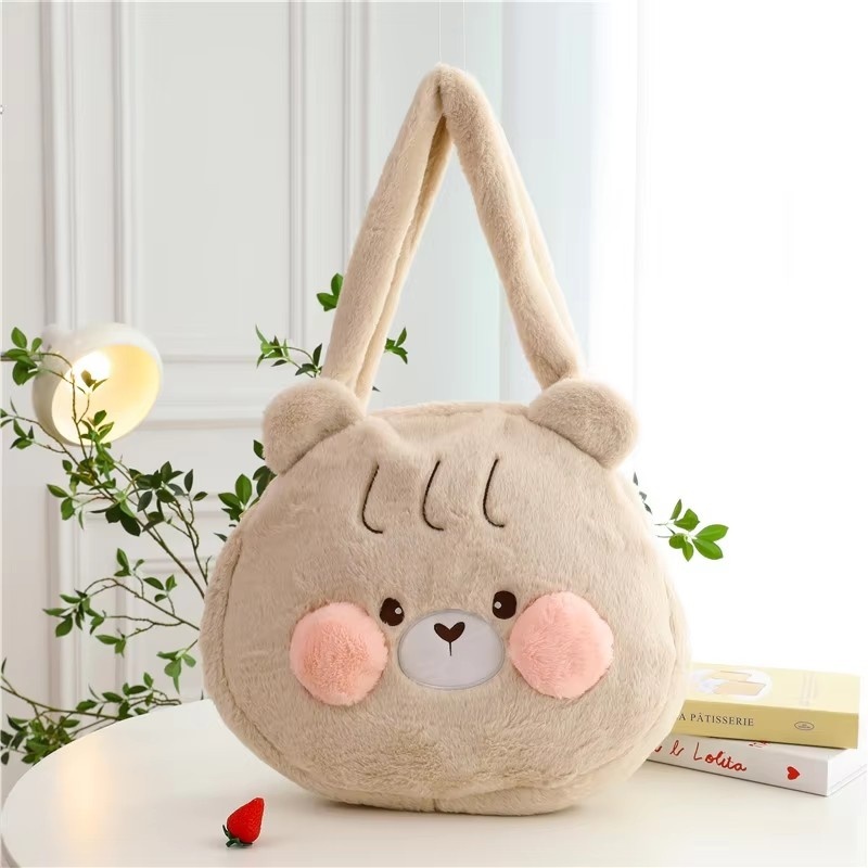 Beige bear