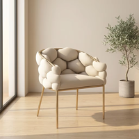 Chaise de coiffeuse moderne pour la maison, design minimaliste avec dossier, motif pétale, en coton et métal, idéale pour les salons de manucure et les chambres de filles