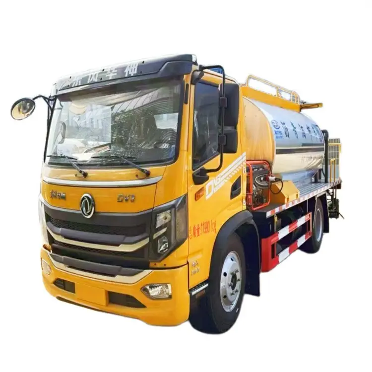 Équipement de revêtement thermique routier distributeur automatique d'asphalte Dongfeng camion 12-15m3 distributeur d'asphalte à vendre